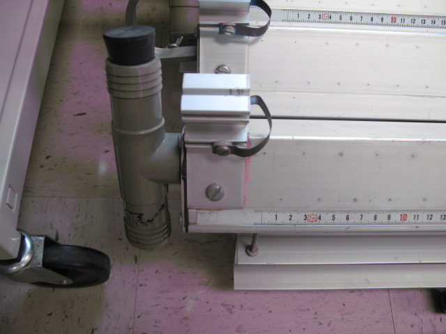 Air track closeup