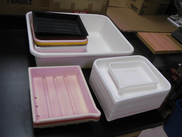 trays