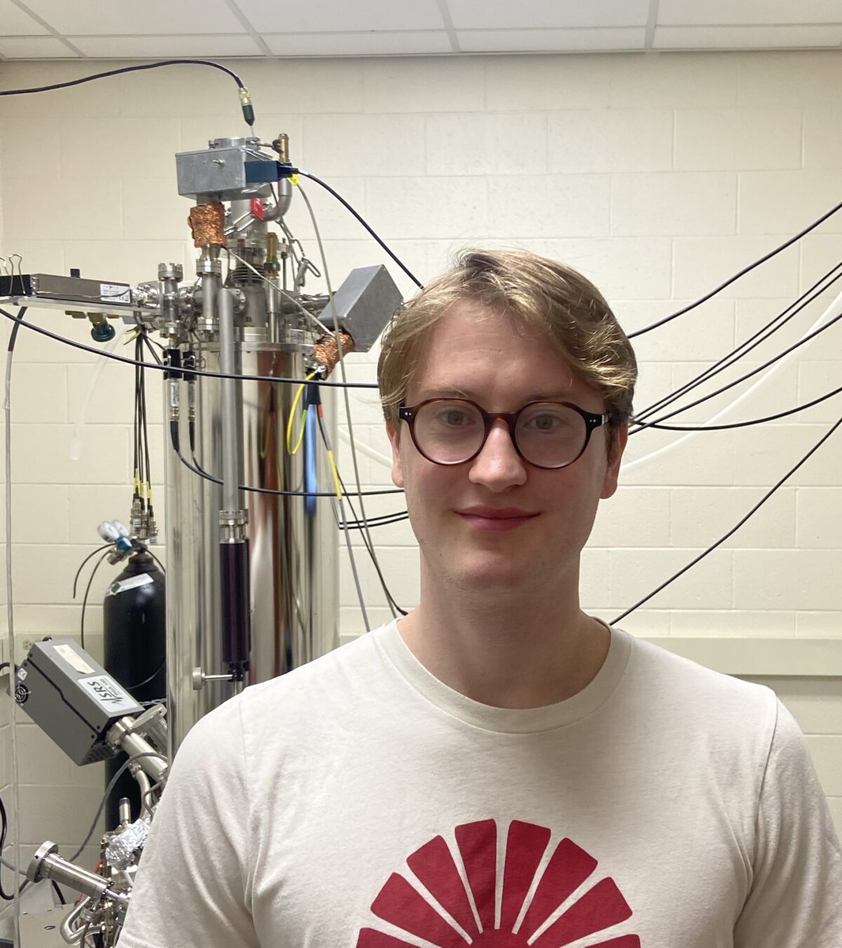 smooth-sailing-for-electrons-in-graphene-department-of-physics-uw