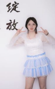 Photo of Xiaowei Zheng